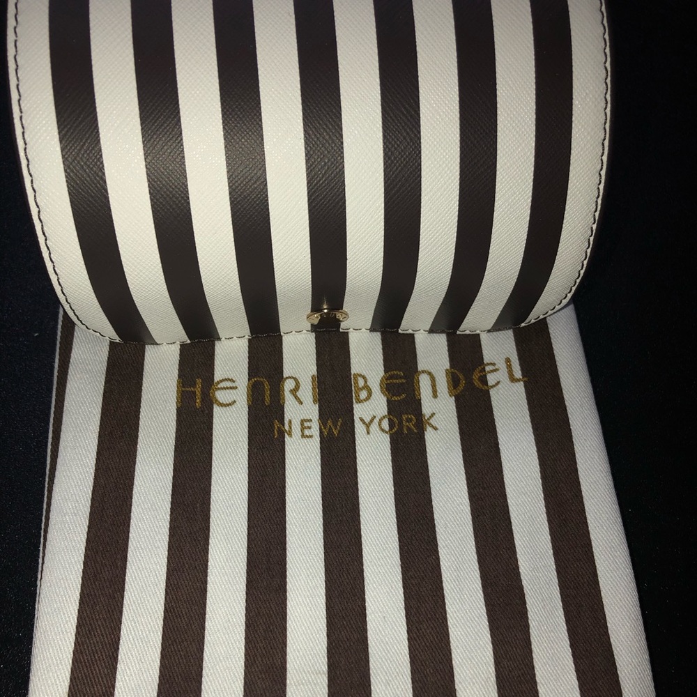 Henri Bendel Bangle Bracelet Travel Case